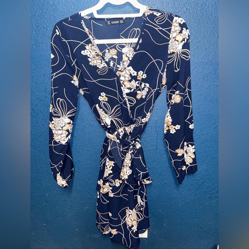 Uguest Women’s LS Blue Floral Short Layered Dress Sz Small